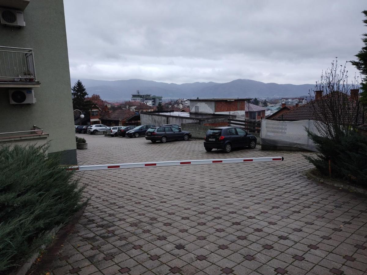 Apartman Mali Raj Vrnjačka Banja Exterior foto