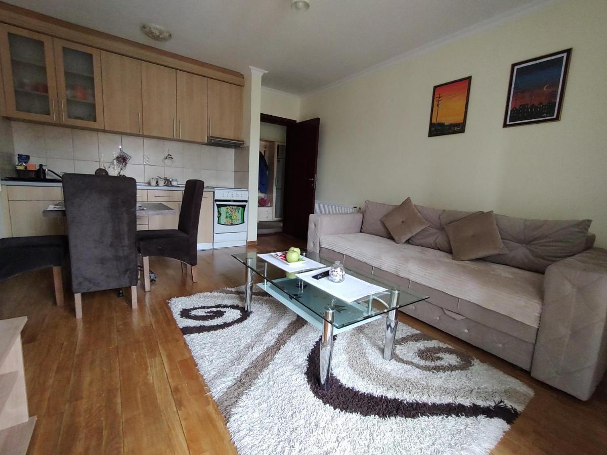 Apartman Mali Raj Vrnjačka Banja Exterior foto